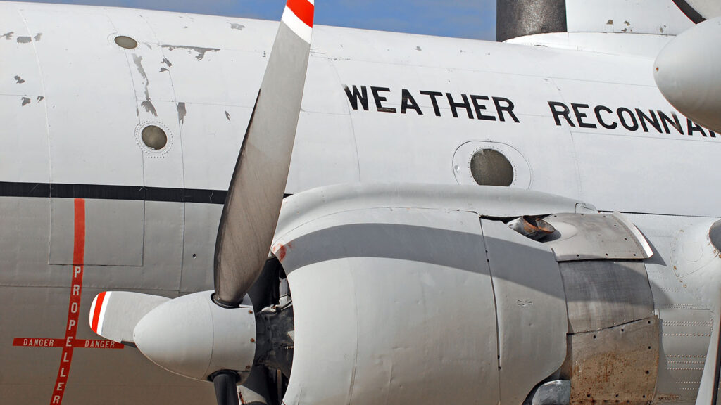 Tropical Storm Erin: Hurricane Intensification   Key Developments - jo254f7